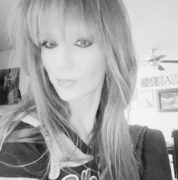 Meet your Posher, Megan - Picture 1 of 1